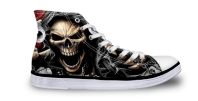 Zapatos con calaveras